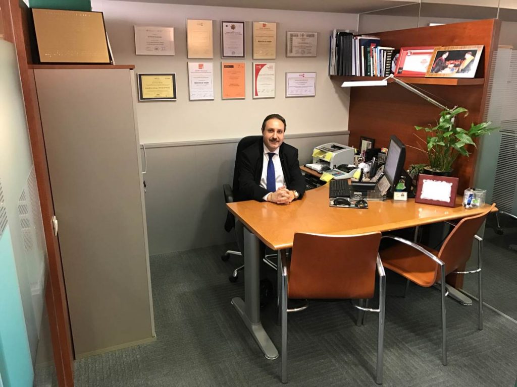 Arturo Reyes nos abre las puertas de su despacho para contarnos las ventajas de contar con un Administrador para gestionar el Patrimonio en propiedad