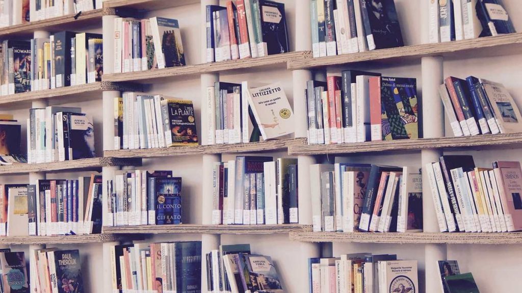Crecimiento y Consolidación de Empresas, es un libro escrito por algunos de nuestros profesores